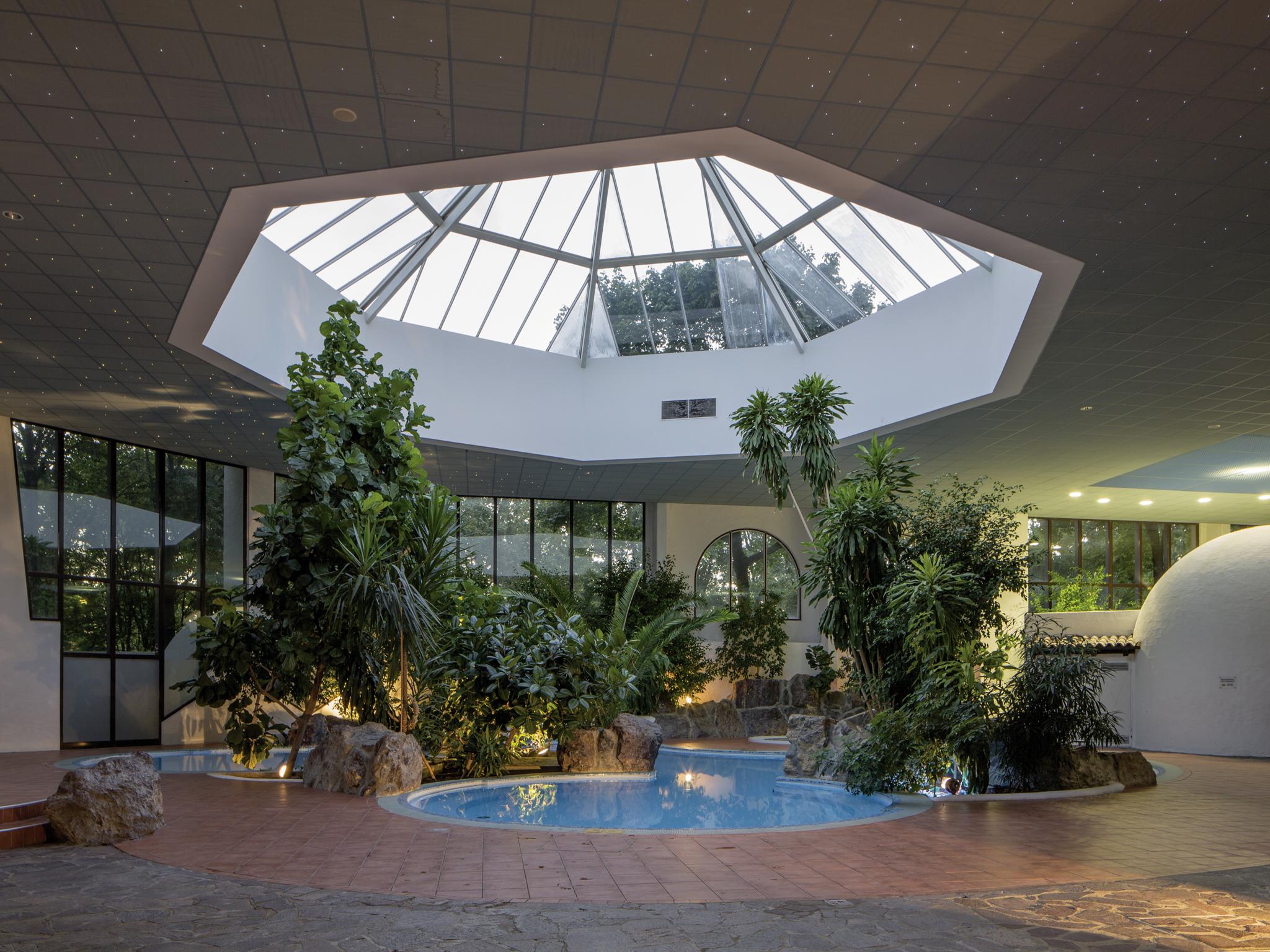 Eventhotel Pyramide Vösendorf Exterior foto